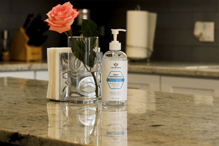 12/15oz TRINOVA SCENTED GEL W/ Pump Boston Round - Image 4