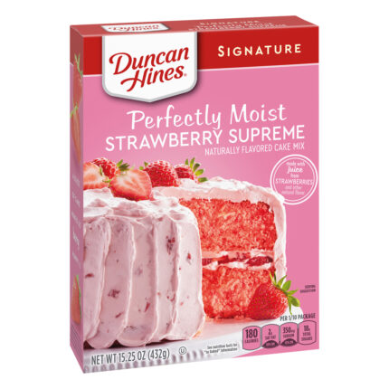 Duncan Hines, Signature Perfectly Moist Strawberry Supreme Cake Mix, Case Of 12, 15.25 Oz
